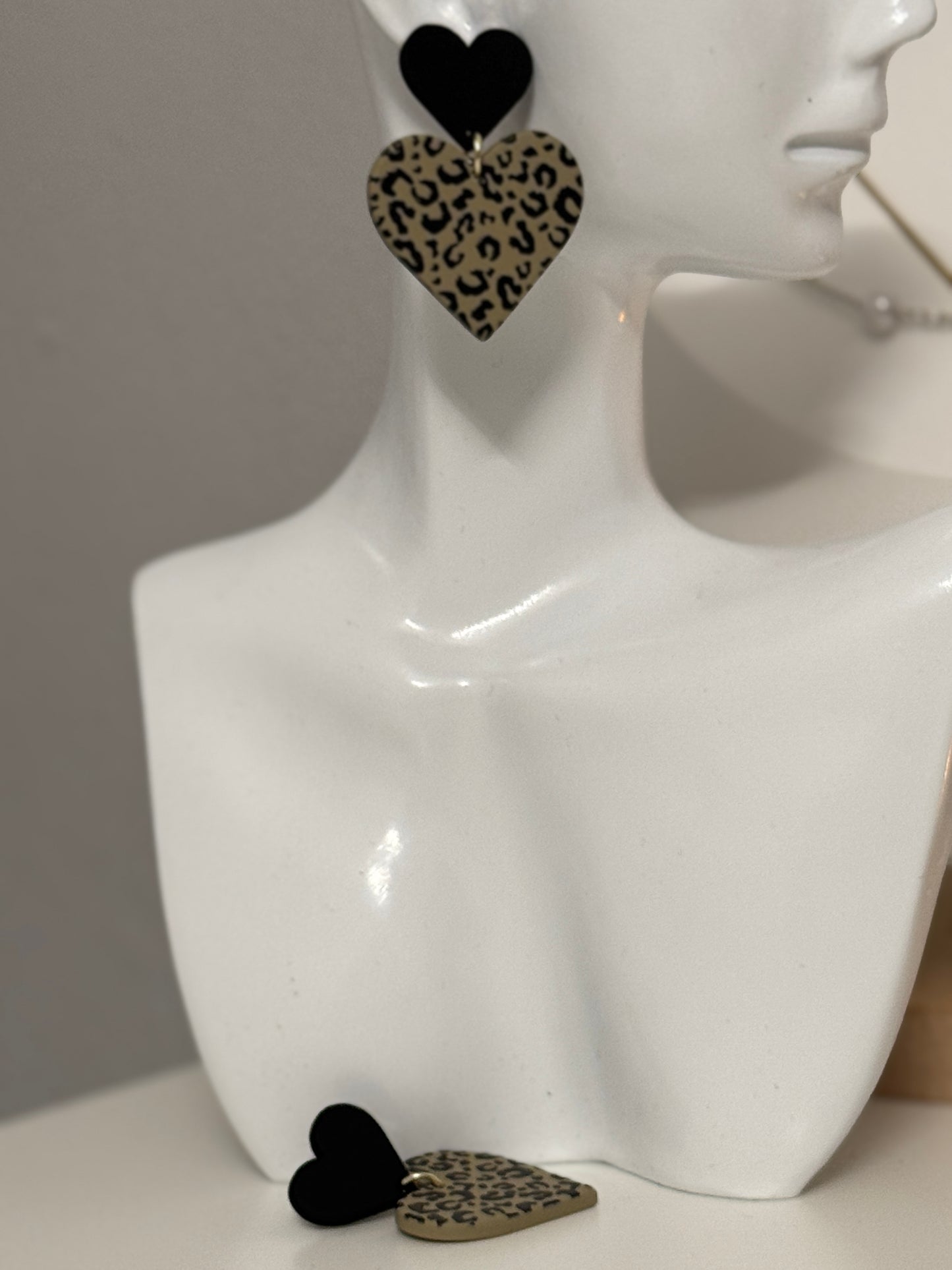 Heart Shape Leopard Pattern Dangle Earrings
