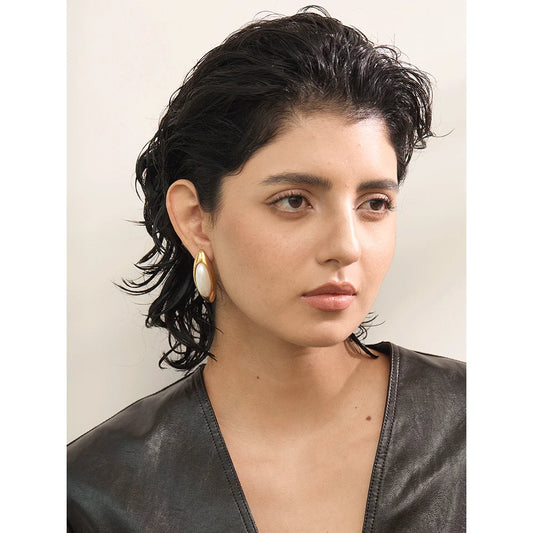 Elegant Oval Pearl Stud Earrings – Gold Stainless Steel Statement Jewelry