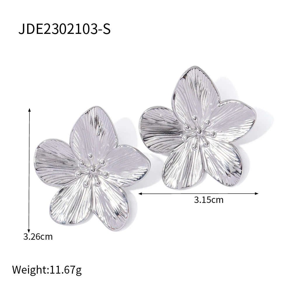 Vintage Flower Stud Earrings