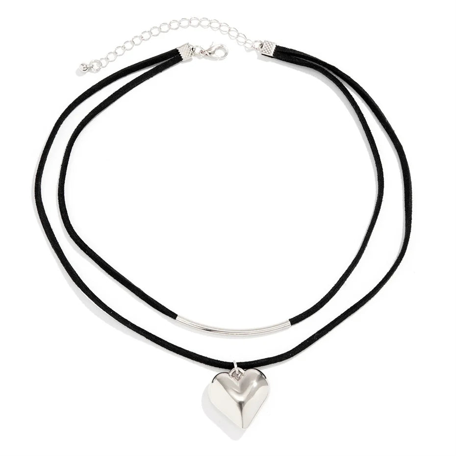 Gothic Velvet Heart Choker
