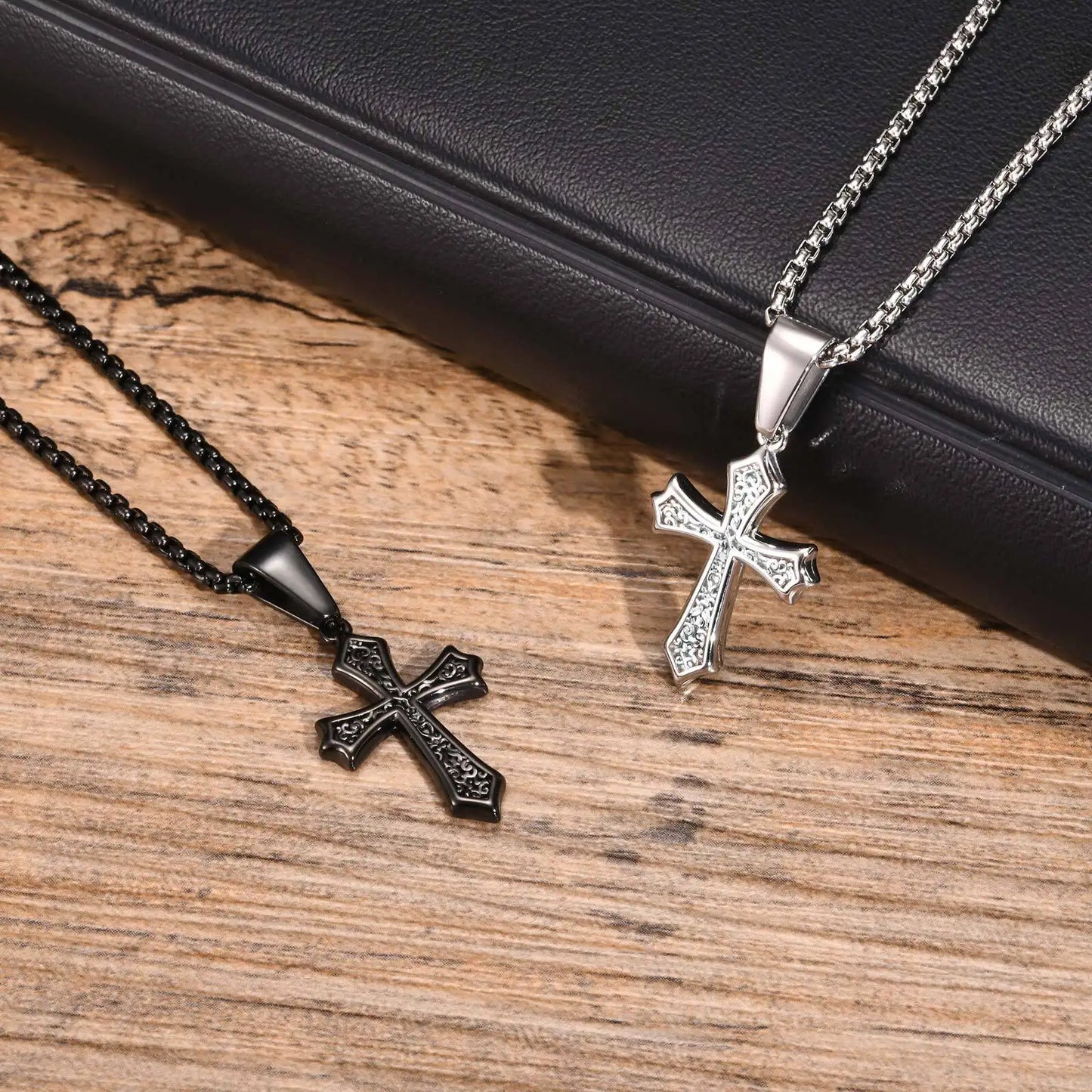 Men’s Cross Pendant Necklace