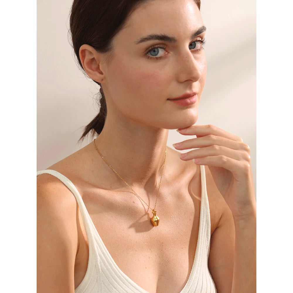 Solid Metal Vase & Kettle Charm Necklace