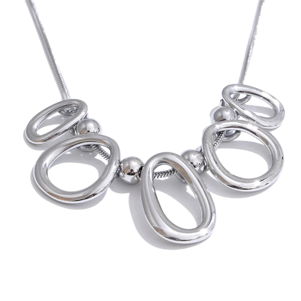 Hollow Oval Pendant Necklace – 18K Gold Plated Stainless Steel