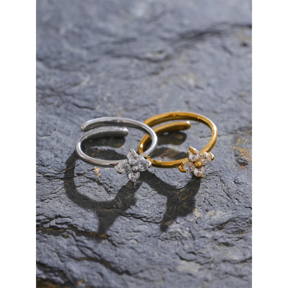 Exquisite Bling Cubic Zirconia Flower Ring