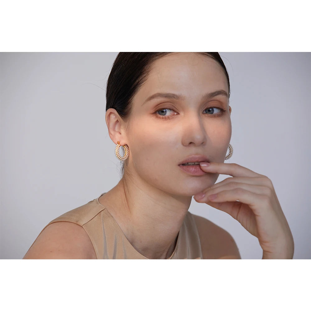 Exquisite Luxury Pearl Huggie Hoop Earrings