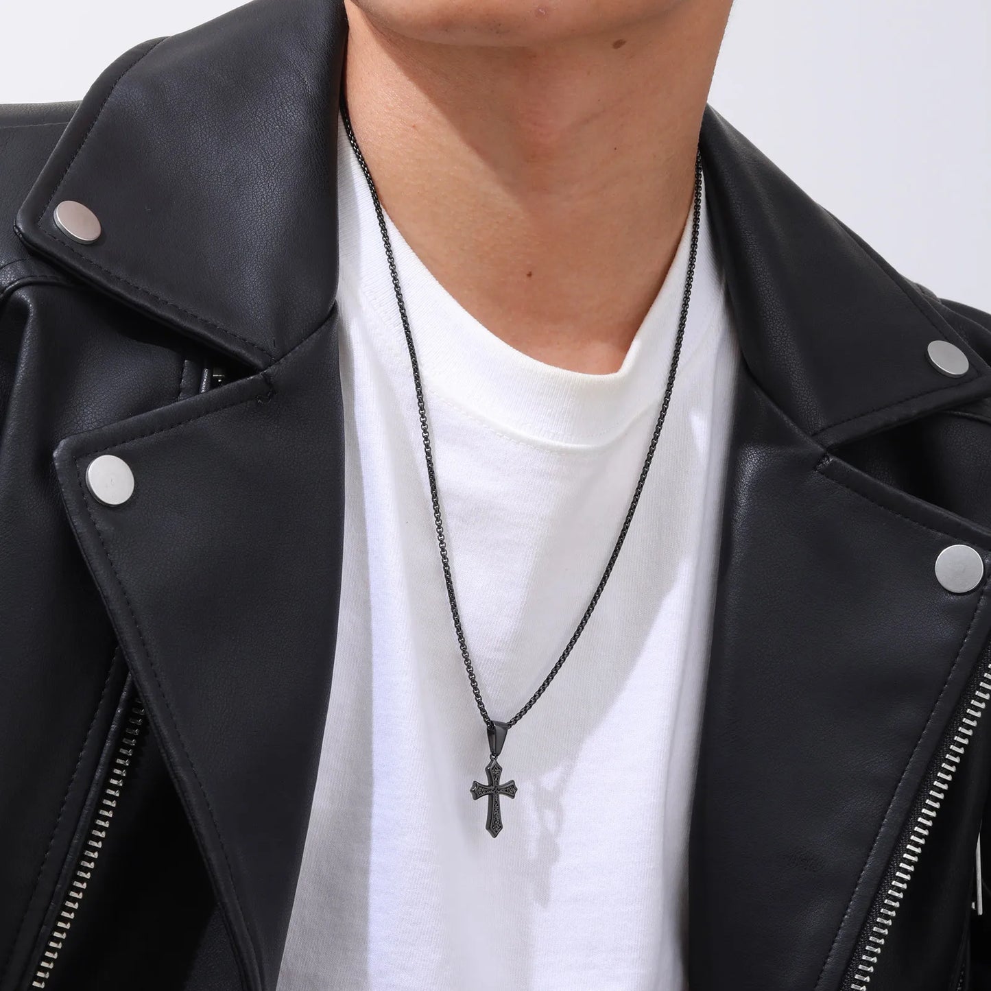 Men’s Cross Pendant Necklace