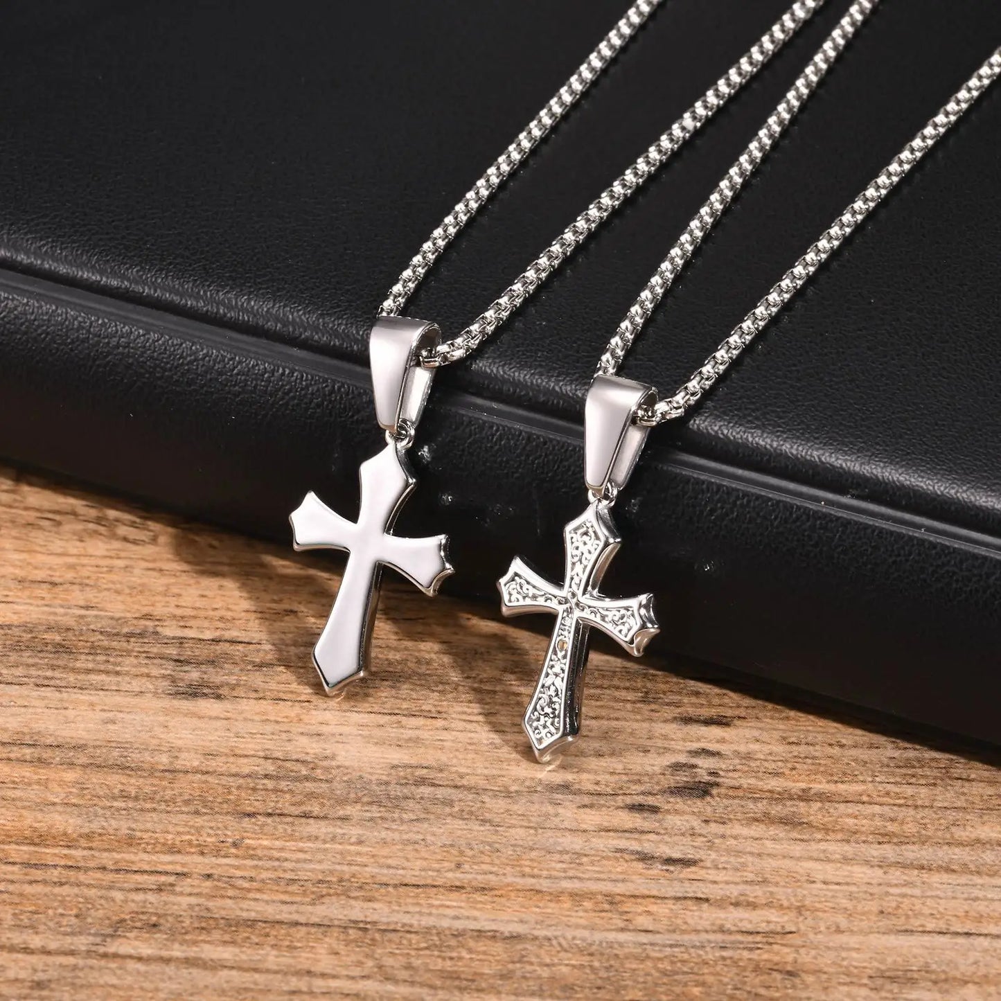 Men’s Cross Pendant Necklace
