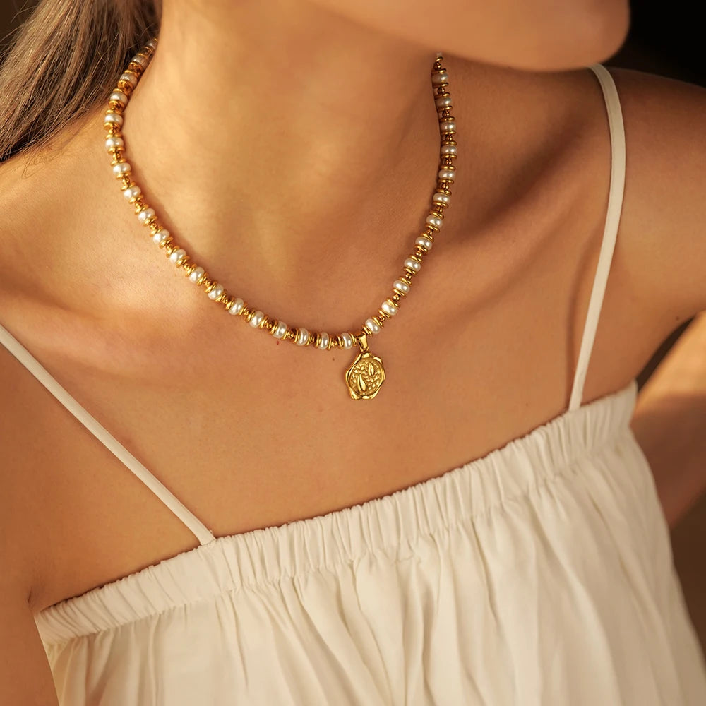 Vintage Beaded Pendant Necklace