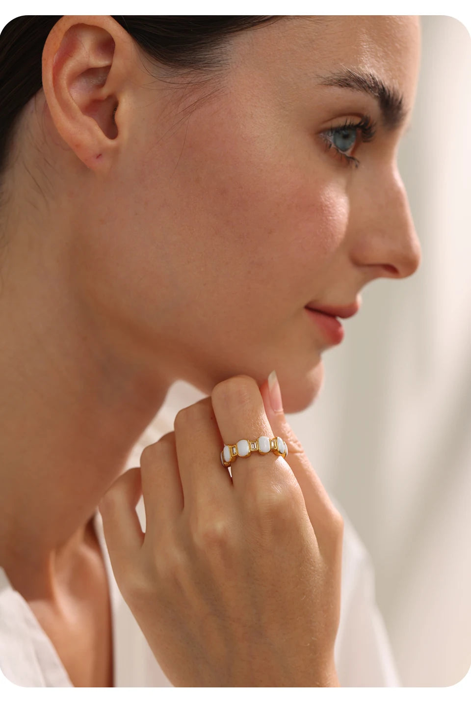 White Enamel Cubic Zircon Gold Ring