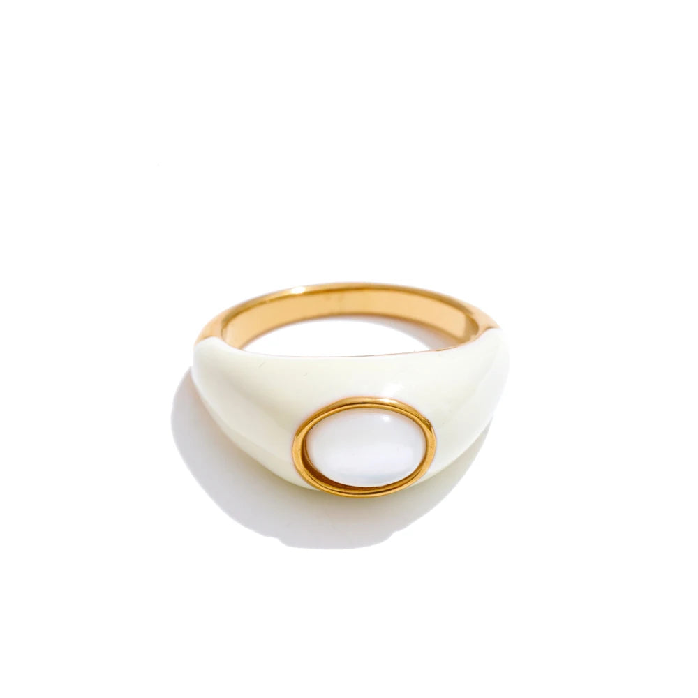 White & Green Enamel Malachite Shell Fashion Ring
