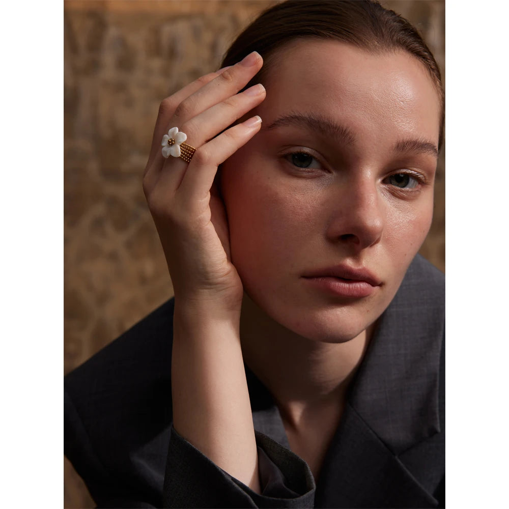 Thicker Natural Shell Flower Open Ring