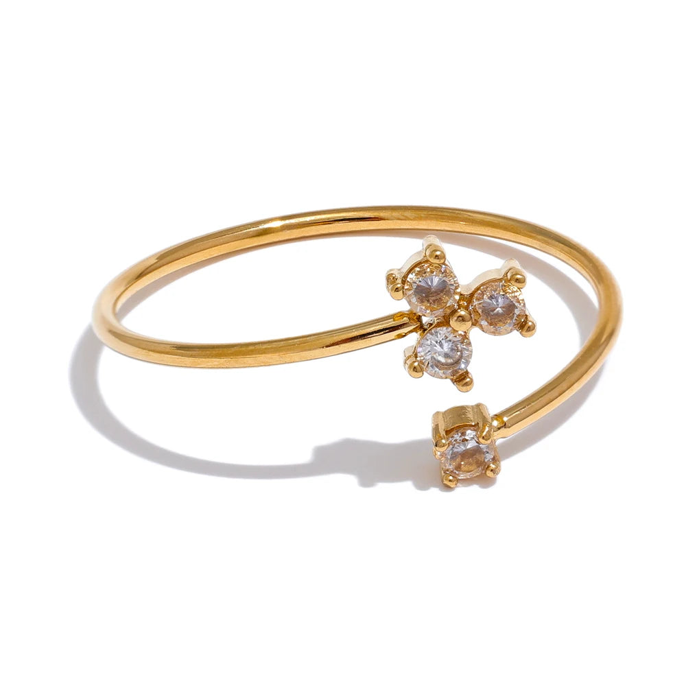 Delicate Bling Cubic Zirconia Flower Ring