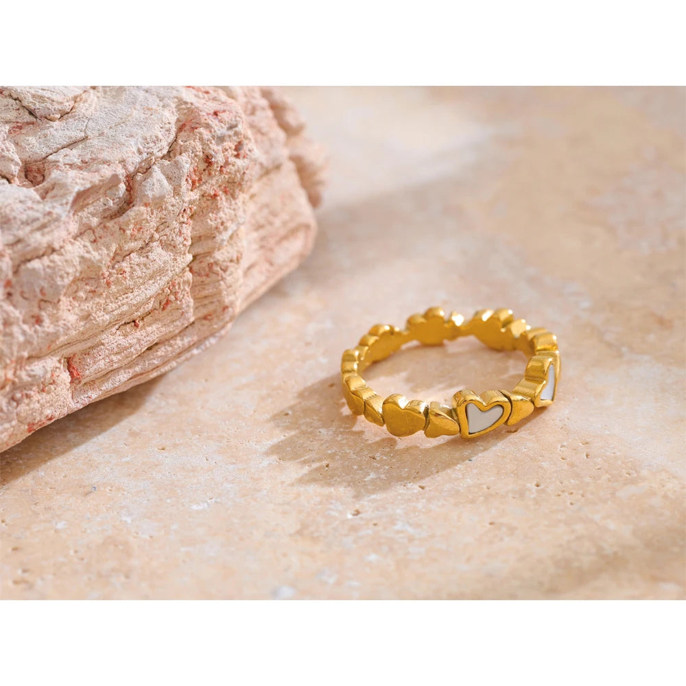 Natural Shell Heart Ring – 316L Gold Stainless Steel