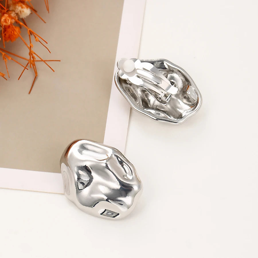 Vintage Gold Plated Chunky Hammered Clip-On Earrings