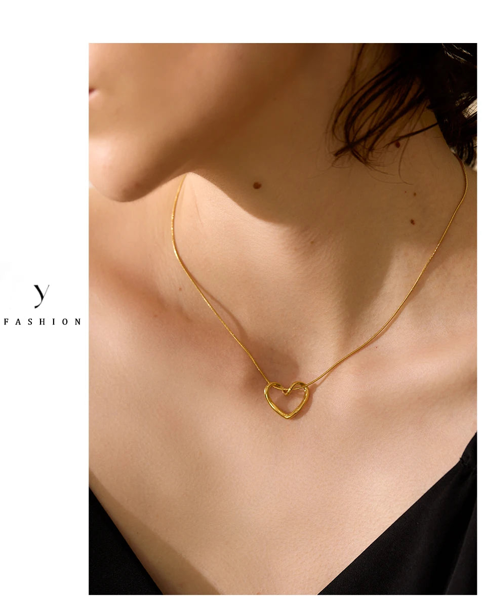 Heart Hollow Pendant Necklace