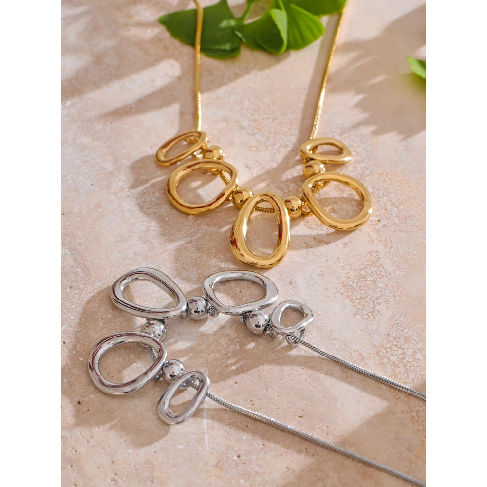 Hollow Oval Pendant Necklace – 18K Gold Plated Stainless Steel