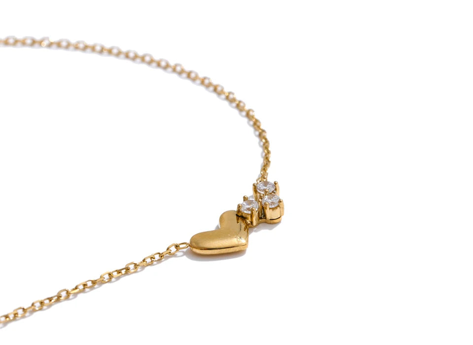 Delicate Zirconia Heart Necklace