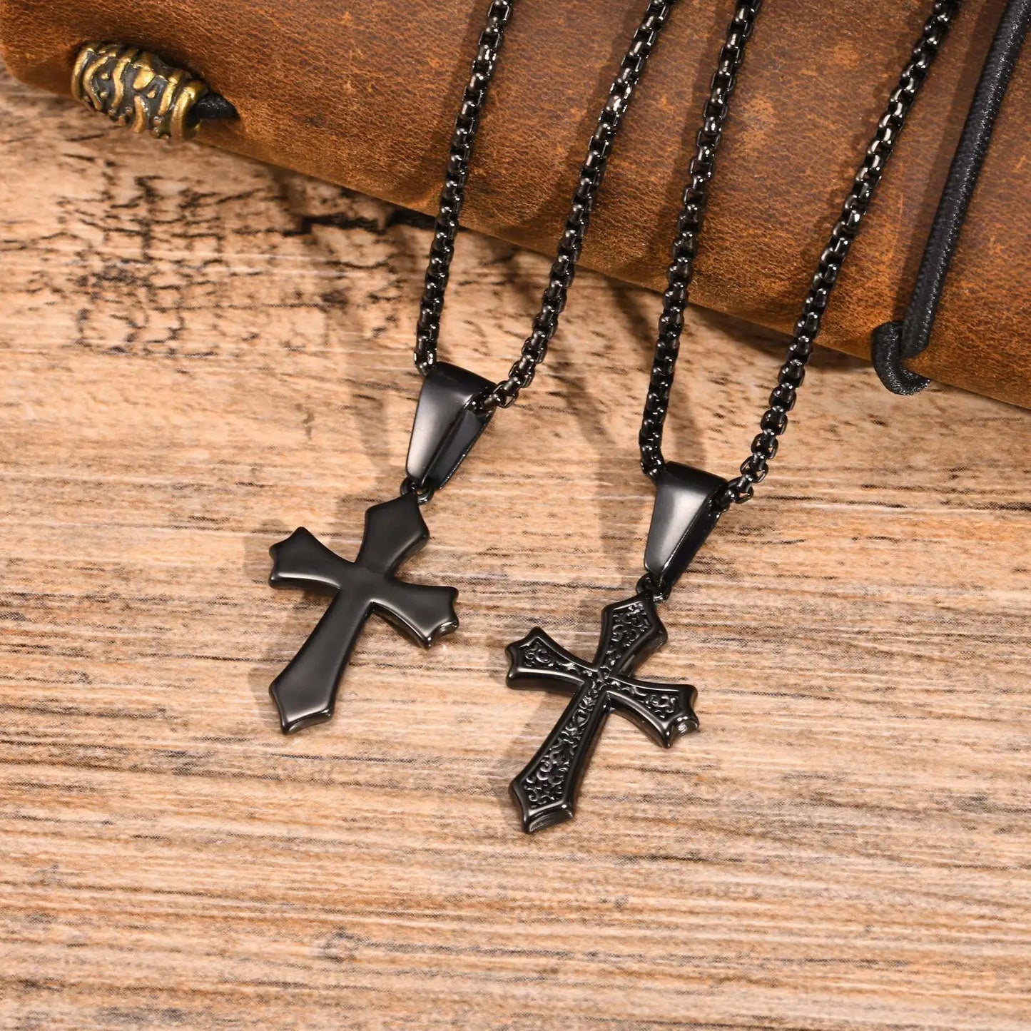 Men’s Cross Pendant Necklace