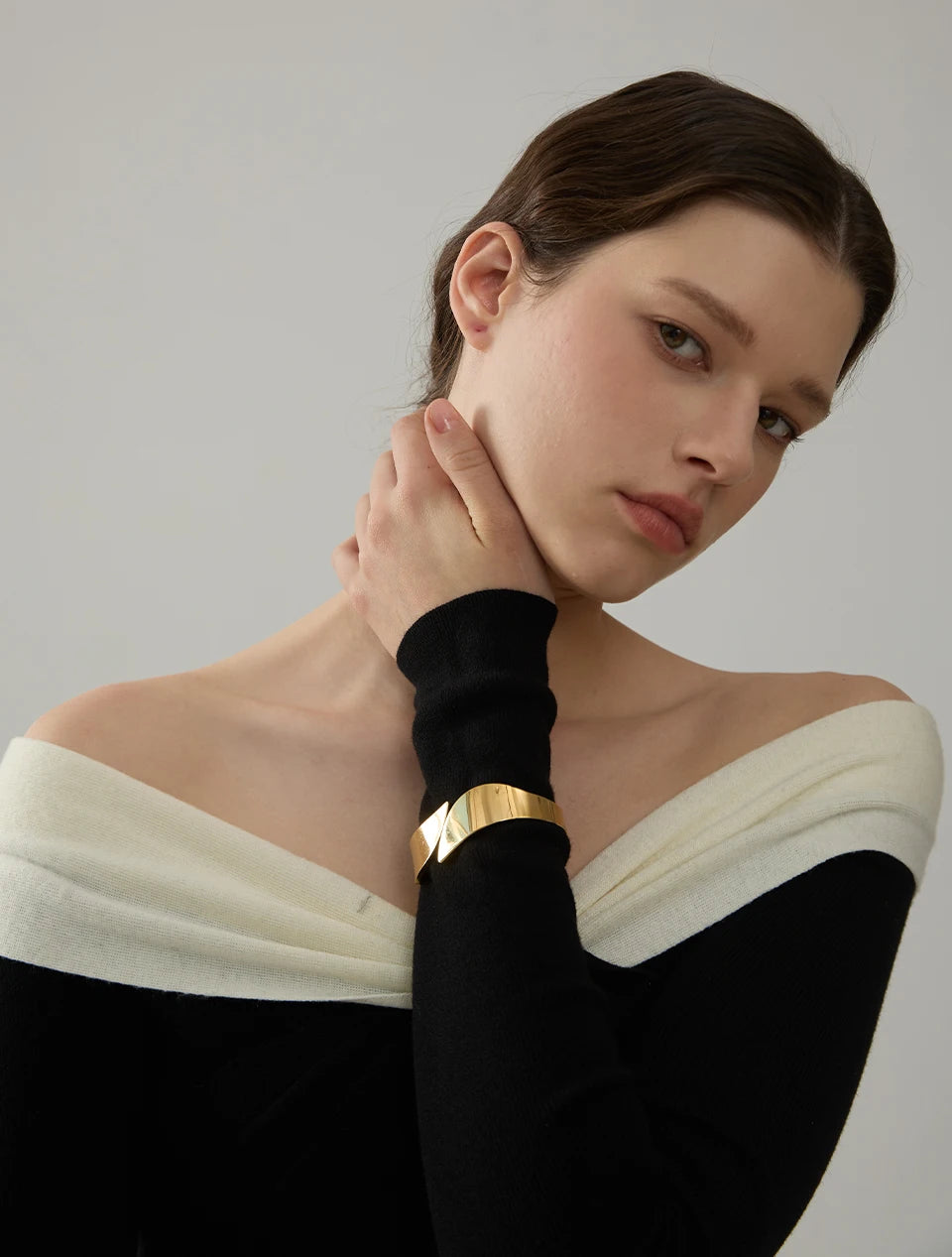 Glossy Smooth Wide Geometric Bangle