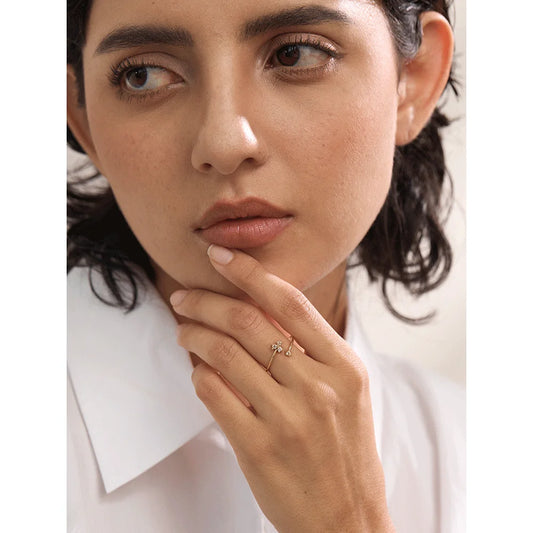 Delicate Bling Cubic Zirconia Flower Ring